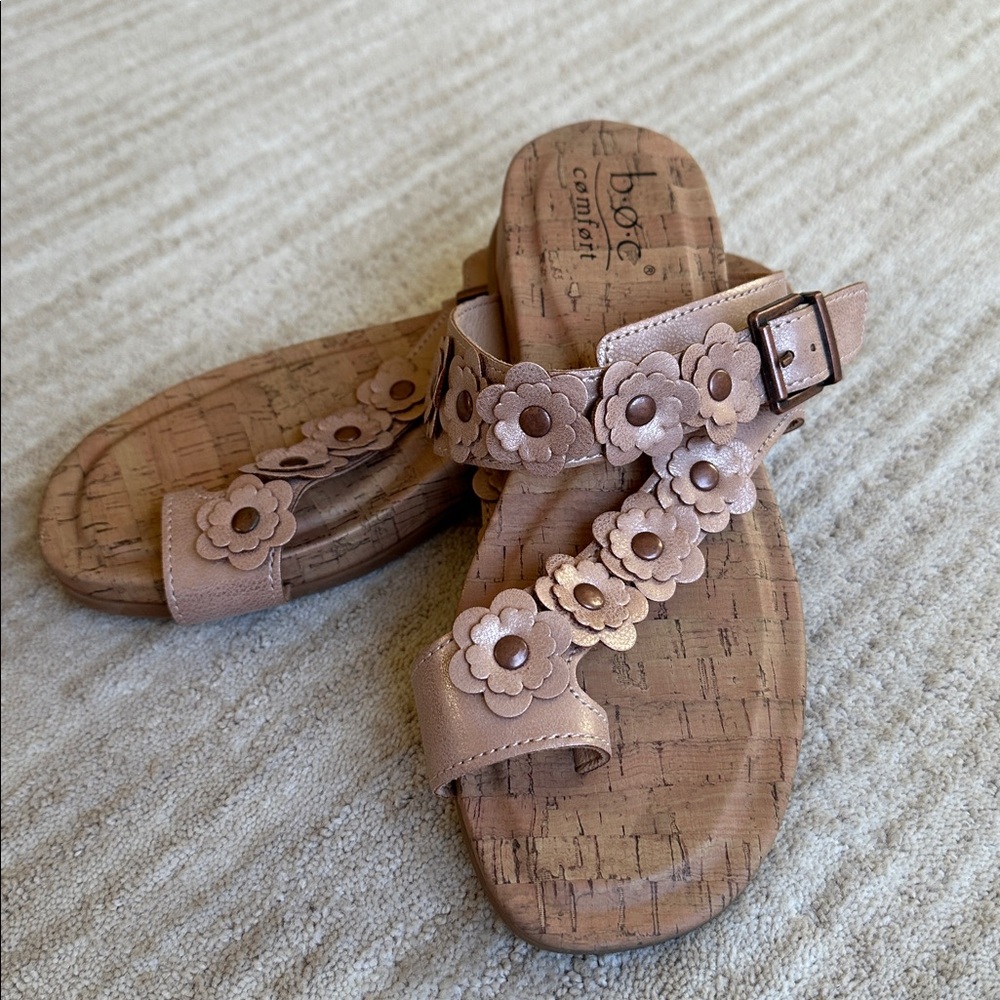 Like New B.O.C. Lyra Slide Sandals Rose Gold Metallic Cork Wedge Heel Size 7 - Picture 3 of 17
